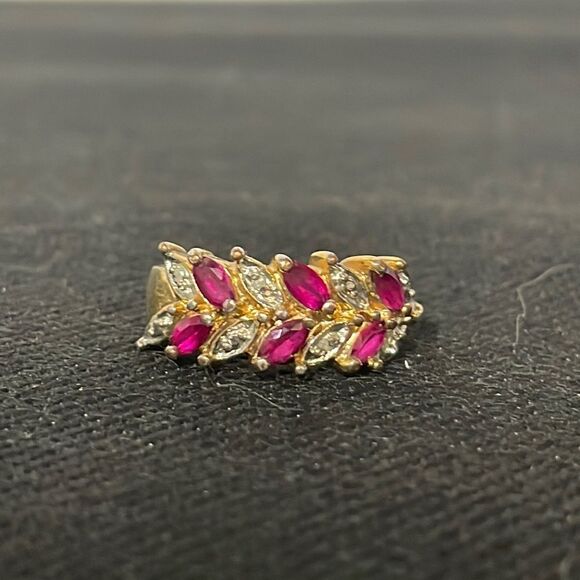 Large ring with two row of red and white gems - Picture 1 of 7